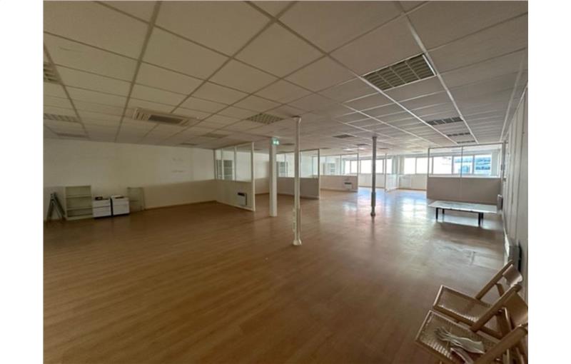 Location d'entrepôt de 1 292 m² à Fontenay-sous-Bois - 94120 photo - 1