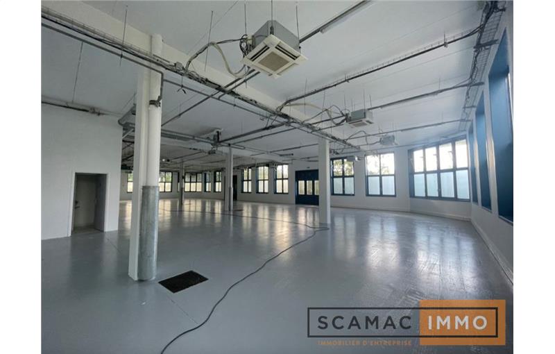 Location d'entrepôt de 1 795 m² à Fresnes - 94260 photo - 1