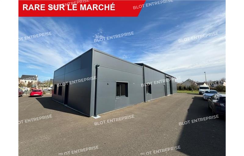 Location d'entrepôt de 384 m² à Grandchamps-des-Fontaines - 44119 photo - 1