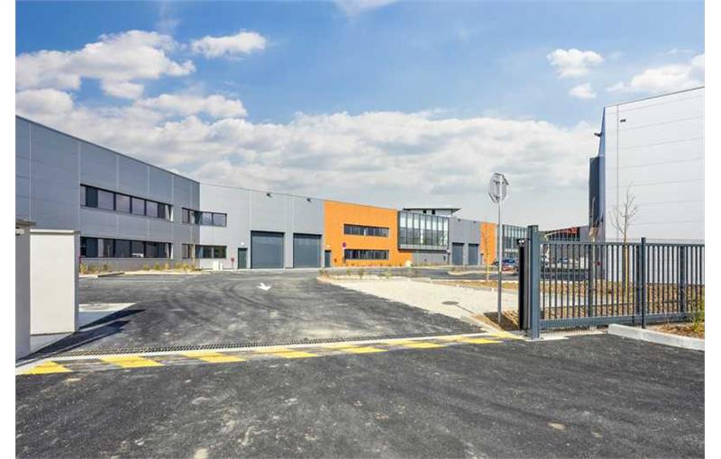 Location d'entrepôt de 837 m² à Grigny - 91350 photo - 1