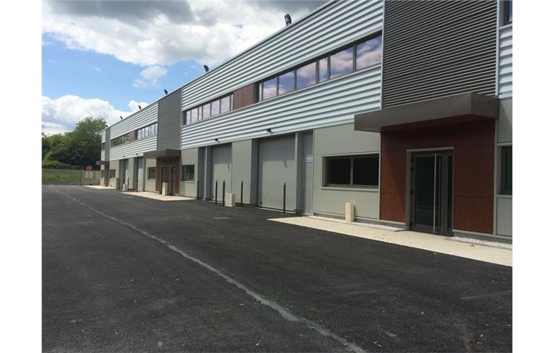 Location d'entrepôt de 427 m² à Grigny - 91350 photo - 1