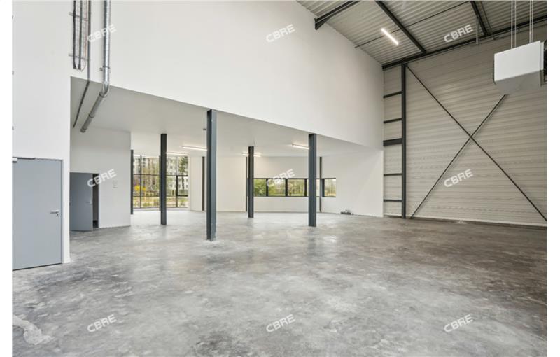 Location d'entrepôt de 1 162 m² à Grigny - 91350 photo - 1