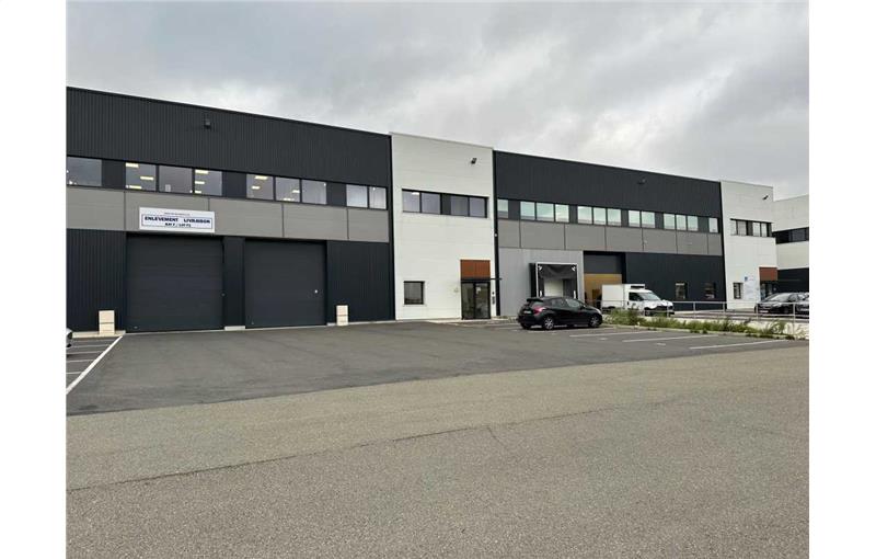 Location d'entrepôt de 556 m² à Groslay - 95410 photo - 1