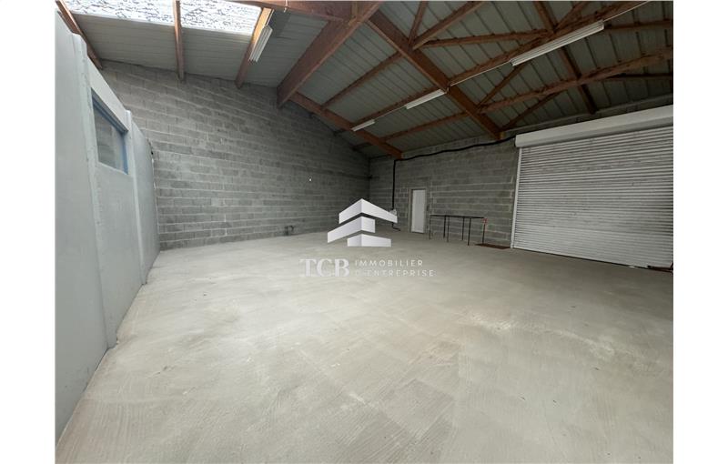 Location d'entrepôt de 313 m² à Haute-Goulaine - 44115 photo - 1