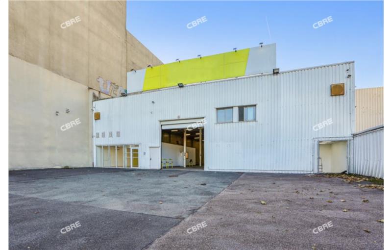 Location d'entrepôt de 1 395 m² à Ivry-sur-Seine - 94200 photo - 1