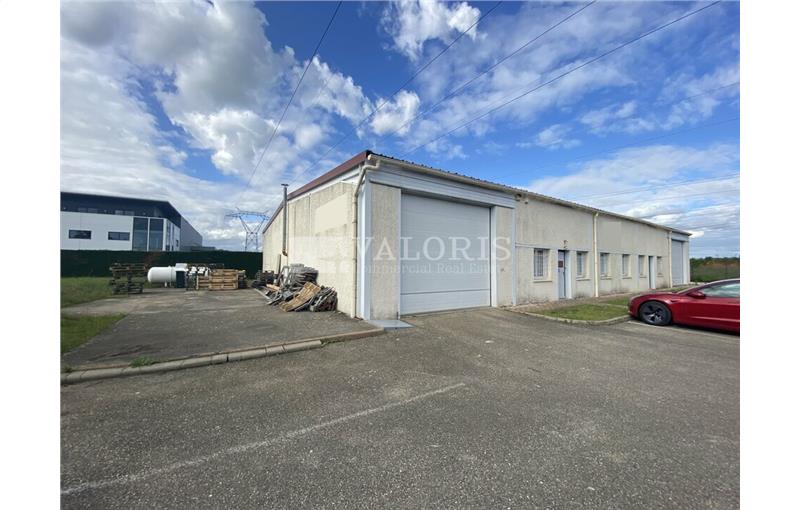 Location d'entrepôt de 849 m² à Jonage - 69330 photo - 1