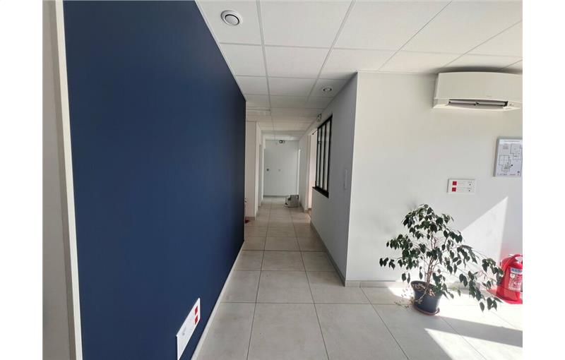 Location d'entrepôt de 348 m² à Joué-lès-Tours - 37300 photo - 1