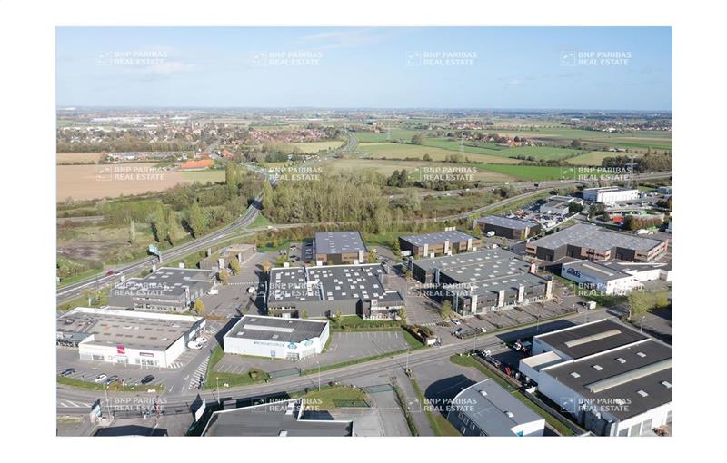 Location d'entrepôt de 5 153 m² à La Chapelle-d'Armentières - 59930 photo - 1