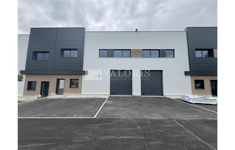 Location d'entrepôt de 592 m² à La Tour-de-Salvagny - 69890 photo - 1