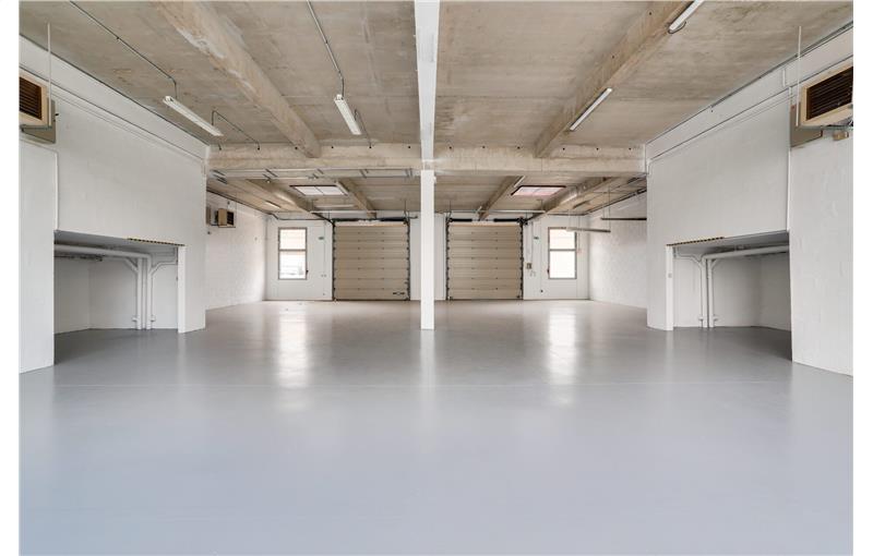 Location d'entrepôt de 522 m² à La Verrière - 78320 photo - 1