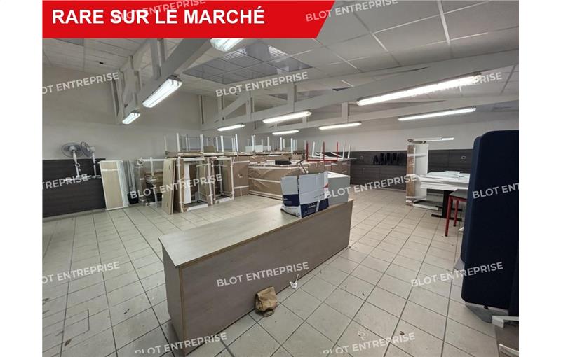 Location d'entrepôt de 260 m² à Larmor-Plage - 56260 photo - 1