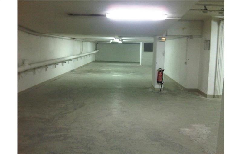 Location d'entrepôt de 550 m² à Le Kremlin-Bicêtre - 94270 photo - 1