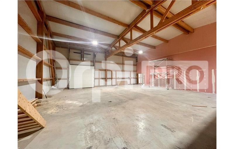 Location d'entrepôt de 368 m² à Le Plessis-Pâté - 91220 photo - 1