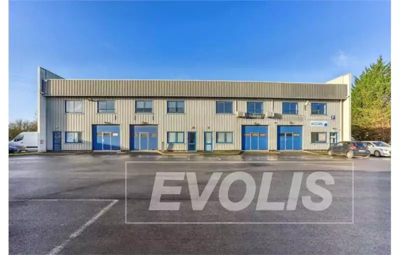 Location d'entrepôt de 540 m² à Lisses - 91090