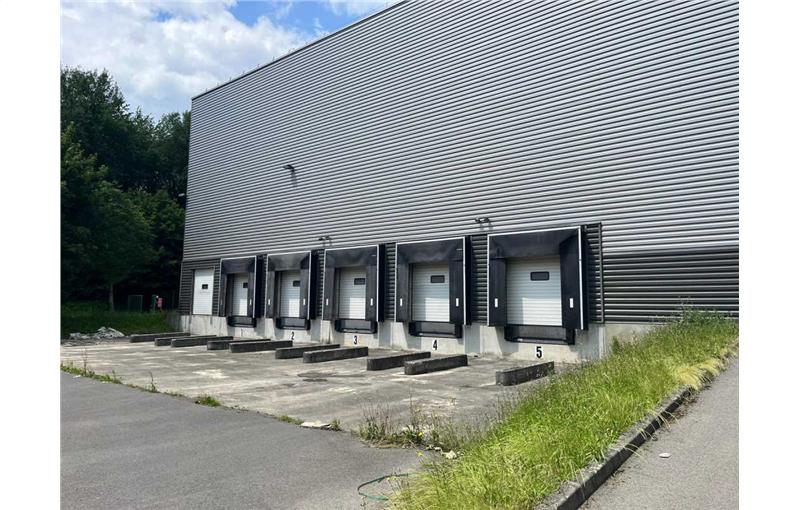 Location d'entrepôt de 13 098 m² à Lognes - 77185 photo - 1