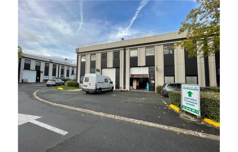 Location d'entrepôt de 410 m² à Lognes - 77185 photo - 1