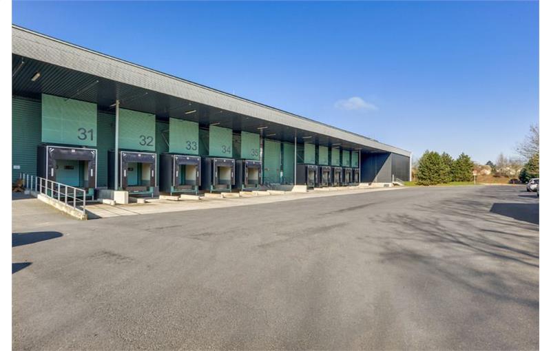 Location d'entrepôt de 9 806 m² à Marly-la-Ville - 95670 photo - 1