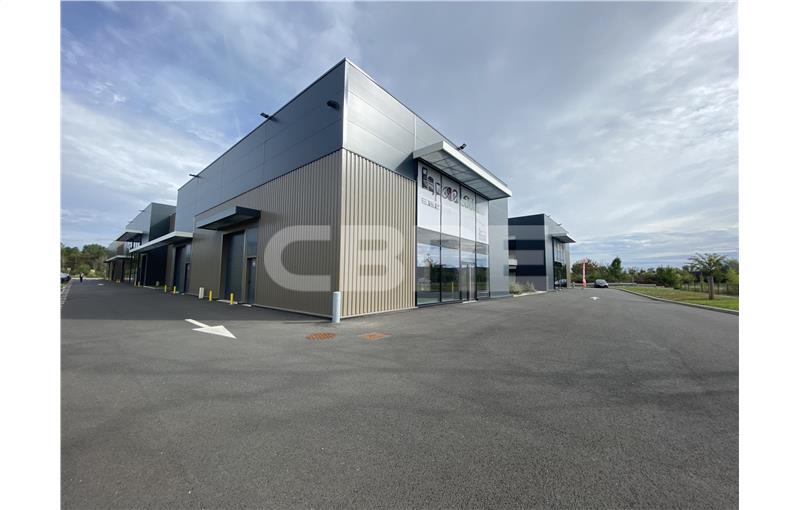 Location d'entrepôt de 218 m² à Mérignac - 33700 photo - 1