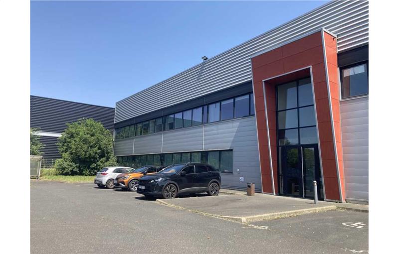 Location d'entrepôt de 3 036 m² à Moissy-Cramayel - 77550 photo - 1