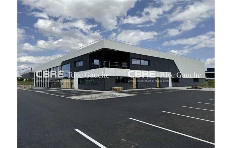 Location d'entrepôt de 3 218 m² à Mommenheim - 67670 photo - 1