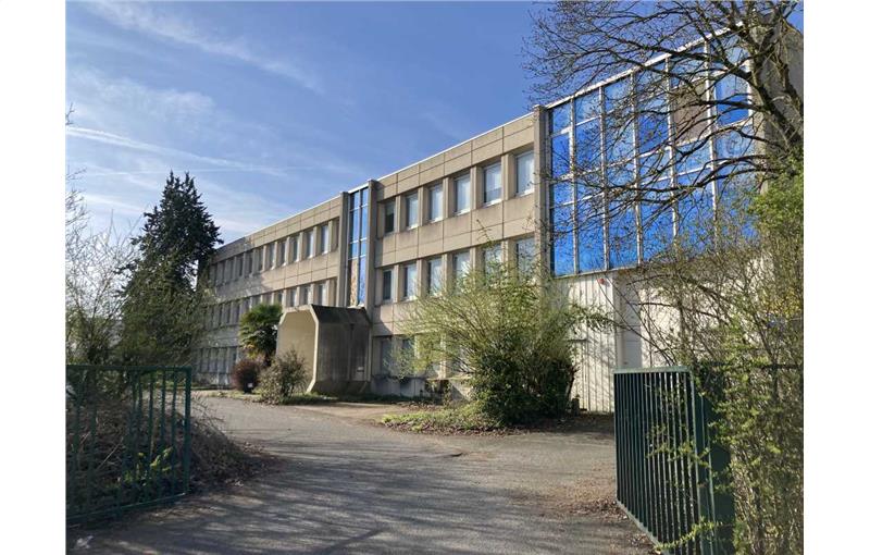 Location d'entrepôt de 2 121 m² à Montigny-le-Bretonneux - 78180 photo - 1