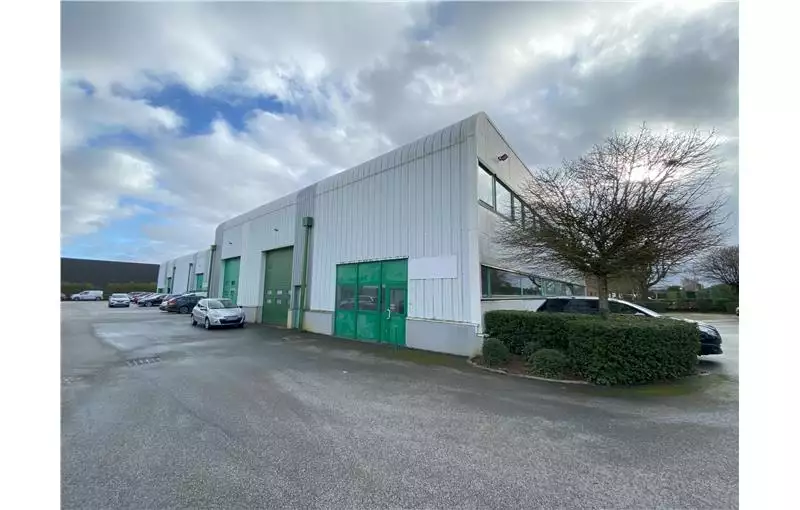 Location d'entrepôt de 602 m² à Montigny-le-Bretonneux - 78180