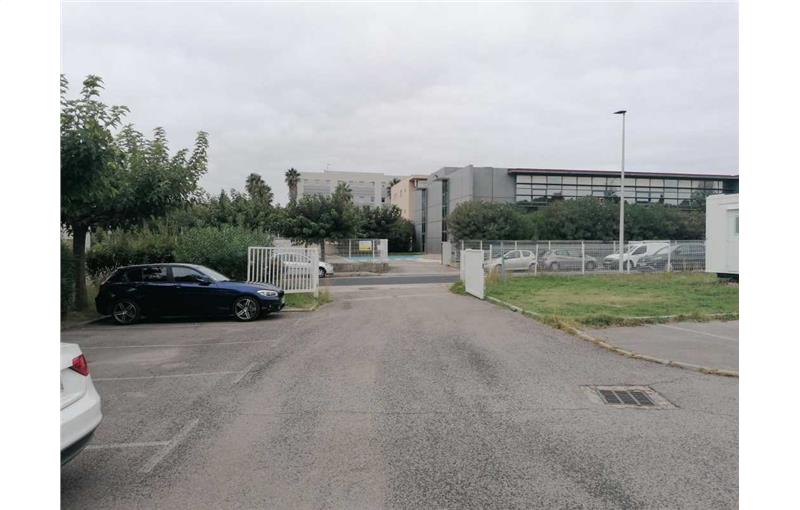 Location d'entrepôt de 2 233 m² à Montpellier - 34000 photo - 1