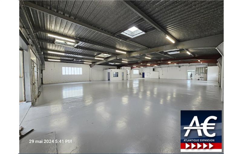 Location d'entrepôt de 615 m² à Nantes - 44000 photo - 1