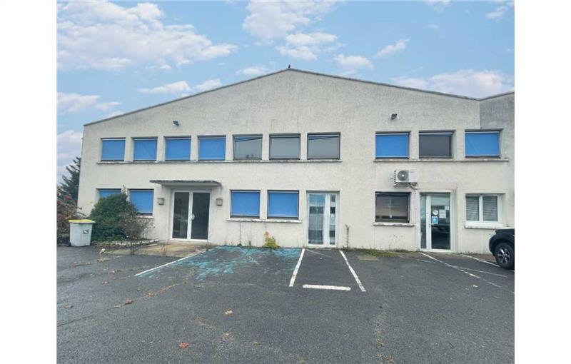 Location d'entrepôt de 855 m² à Nemours - 77140 photo - 1