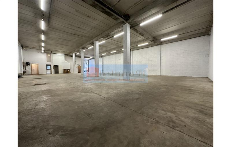 Location d'entrepôt de 542 m² à Neuilly-sur-Marne - 93330 photo - 1