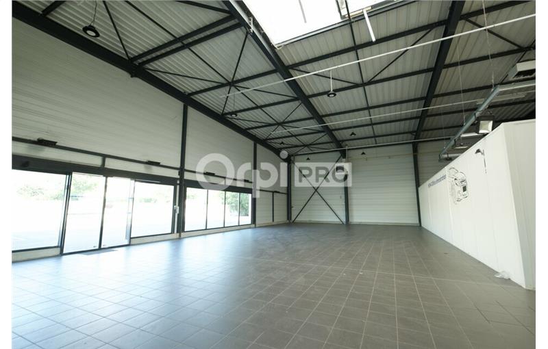 Location d'entrepôt de 536 m² à Neuville-sur-Saône - 69250 photo - 1