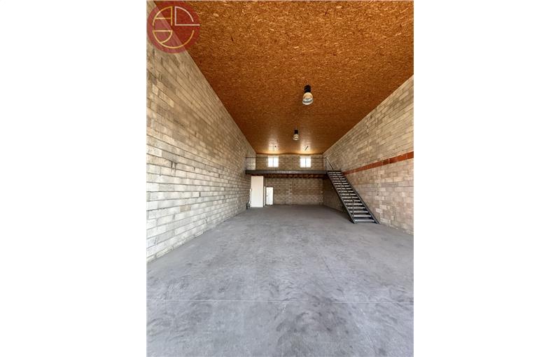 Location d'entrepôt de 564 m² à Noé - 31410 photo - 1