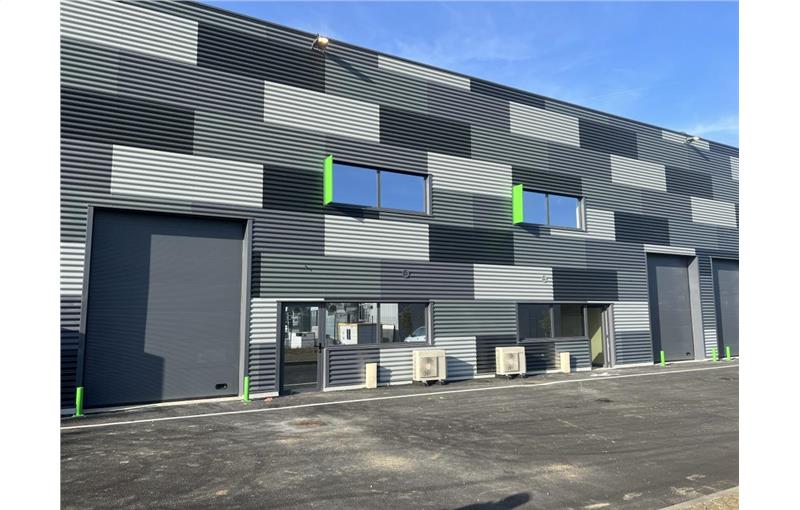 Location d'entrepôt de 172 m² à Orléans - 45000 photo - 1