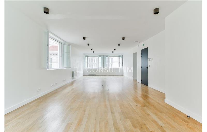 Location d'entrepôt de 108 m² à Paris 10 - 75010 photo - 1