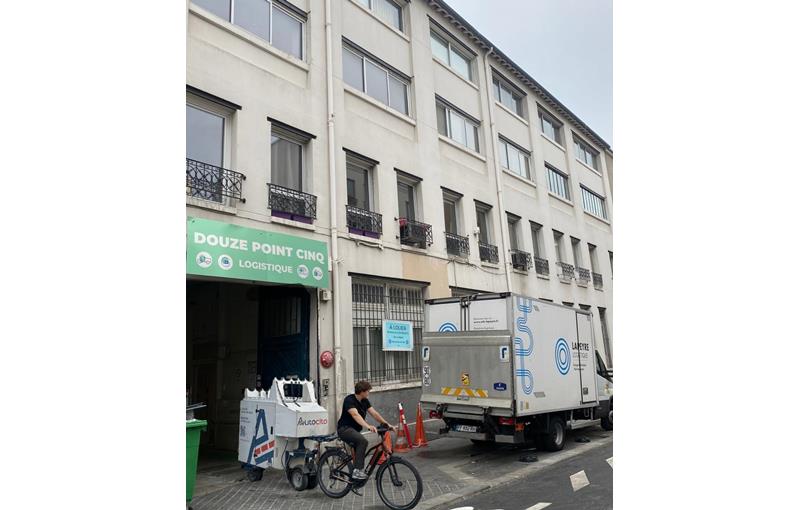 Location d'entrepôt de 743 m² à Paris 11 - 75011 photo - 1