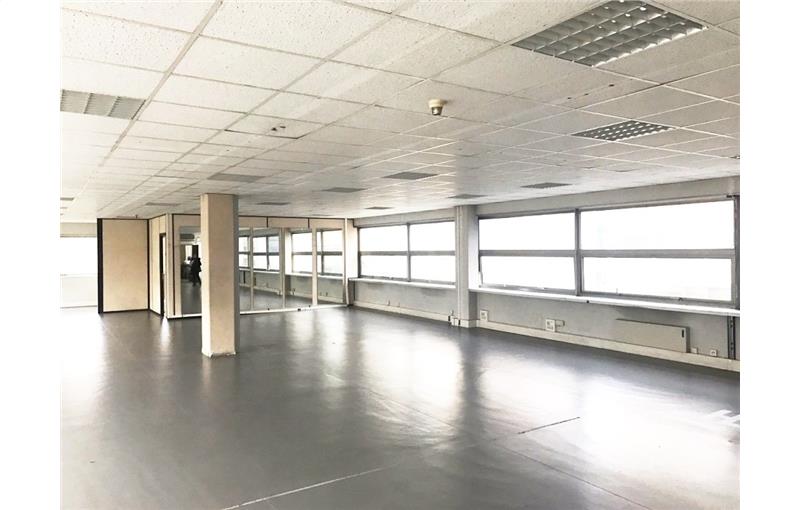 Location d'entrepôt de 2 056 m² à Paris 19 - 75019 photo - 1