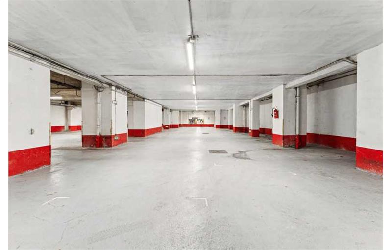 Location d'entrepôt de 1 485 m² à Paris 8 - 75008 photo - 1