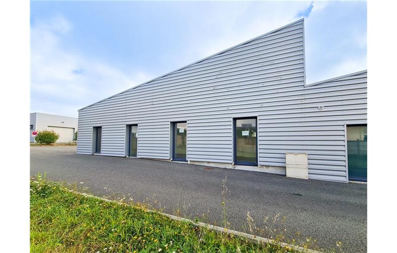 Location d'entrepôt de 169 m² à Plérin - 22190 photo - 1