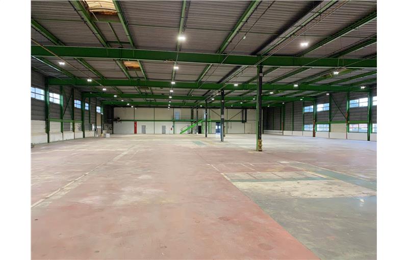 Location d'entrepôt de 3 545 m² à Poissy - 78300 photo - 1