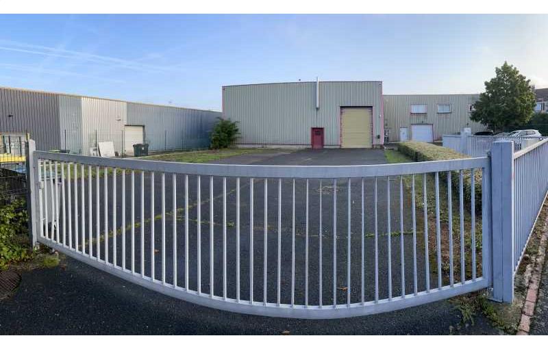 Location d'entrepôt de 320 m² à Reims - 51100 photo - 1