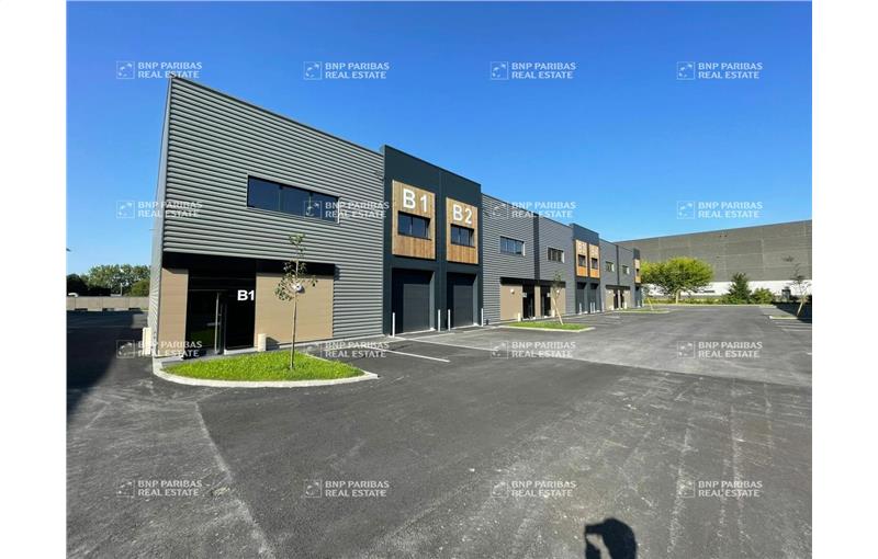 Location d'entrepôt de 3 457 m² à Sainghin-en-Mélantois - 59262 photo - 1