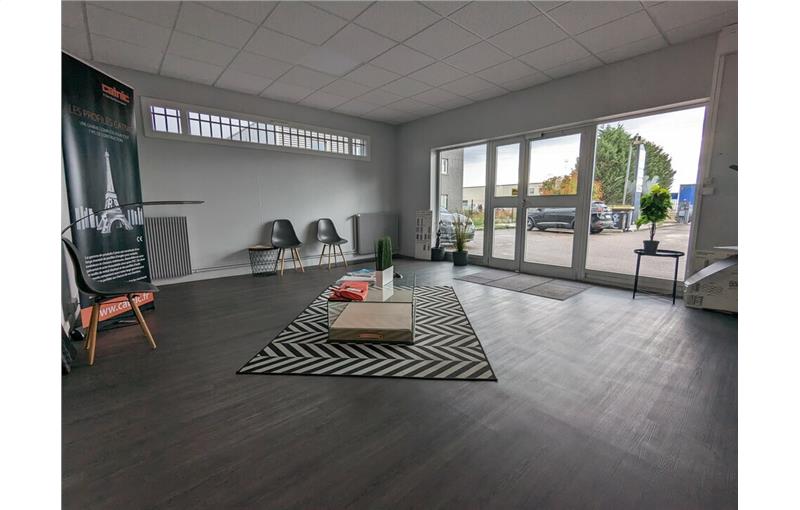 Location d'entrepôt de 341 m² à Saint-Étienne-du-Rouvray - 76800 photo - 1