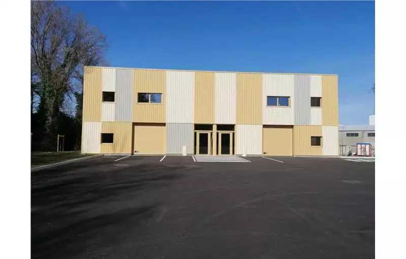 Location d'entrepôt de 1419 m² à Saint-Genis-Laval - 69230