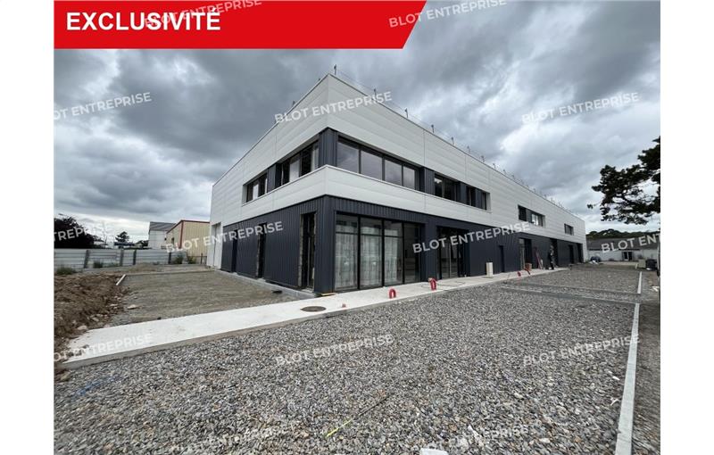 Location d'entrepôt de 559 m² à Saint-Herblain - 44800 photo - 1