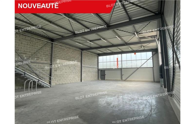 Location d'entrepôt de 338 m² à Saint-Herblain - 44800 photo - 1