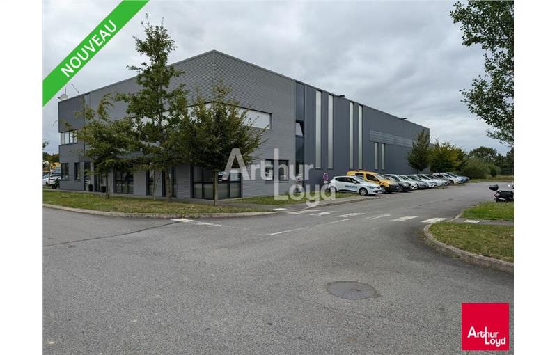 Location d'entrepôt de 1 100 m² à Saint-Jacques-de-la-Lande - 35136 photo - 1