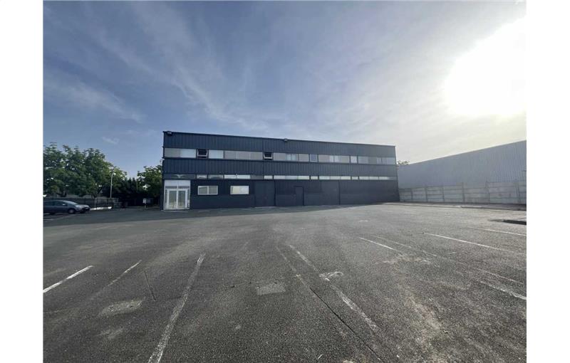 Location d'entrepôt de 241 m² à Saint-Jean-de-Braye - 45800 photo - 1