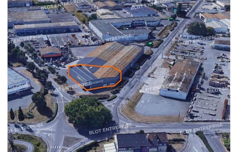 Location d'entrepôt de 950 m² à Saint-Malo - 35400 photo - 1