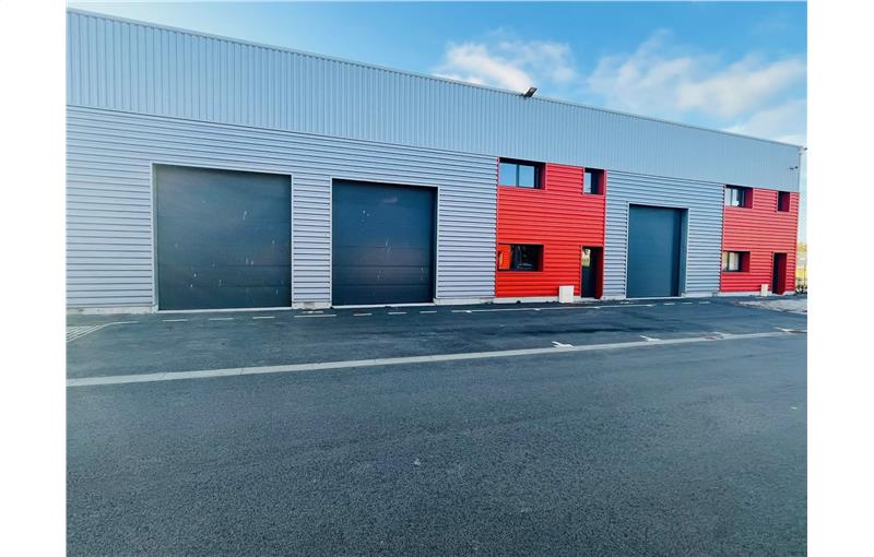 Location d'entrepôt de 372 m² à Saint-Nazaire - 44600 photo - 1