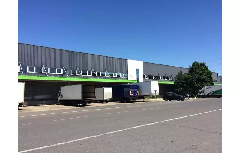 Location d'entrepôt de 3569 m² à Saint-Ouen-l'Aumône - 95310